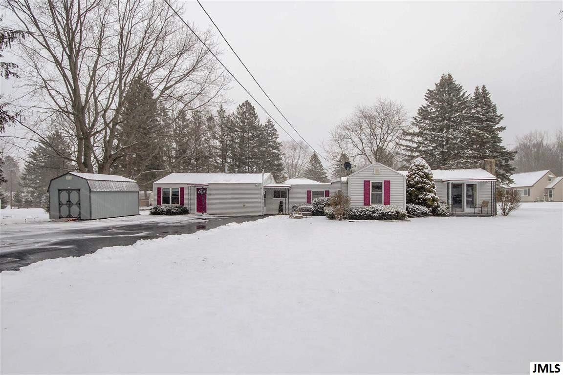 2703 Kibby Road Jackson, MI 49203 - Photo 1 of 24 Photo 1