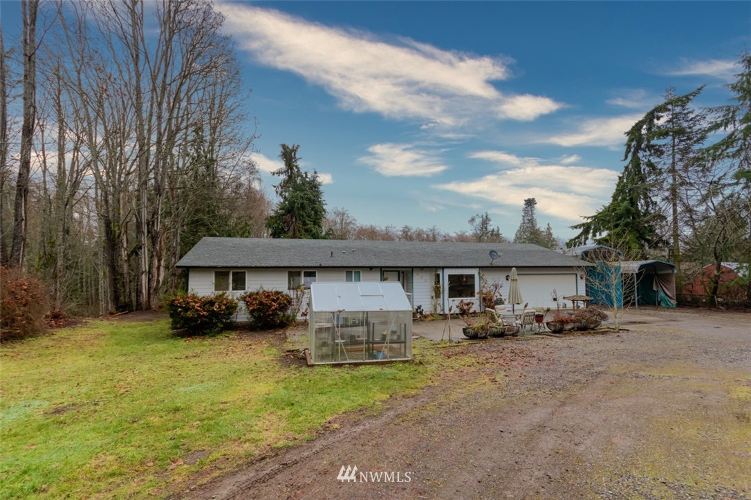 422 Marsden Road Port Angeles, WA 98362 - Photo 4 of 27 Gallery Image 4