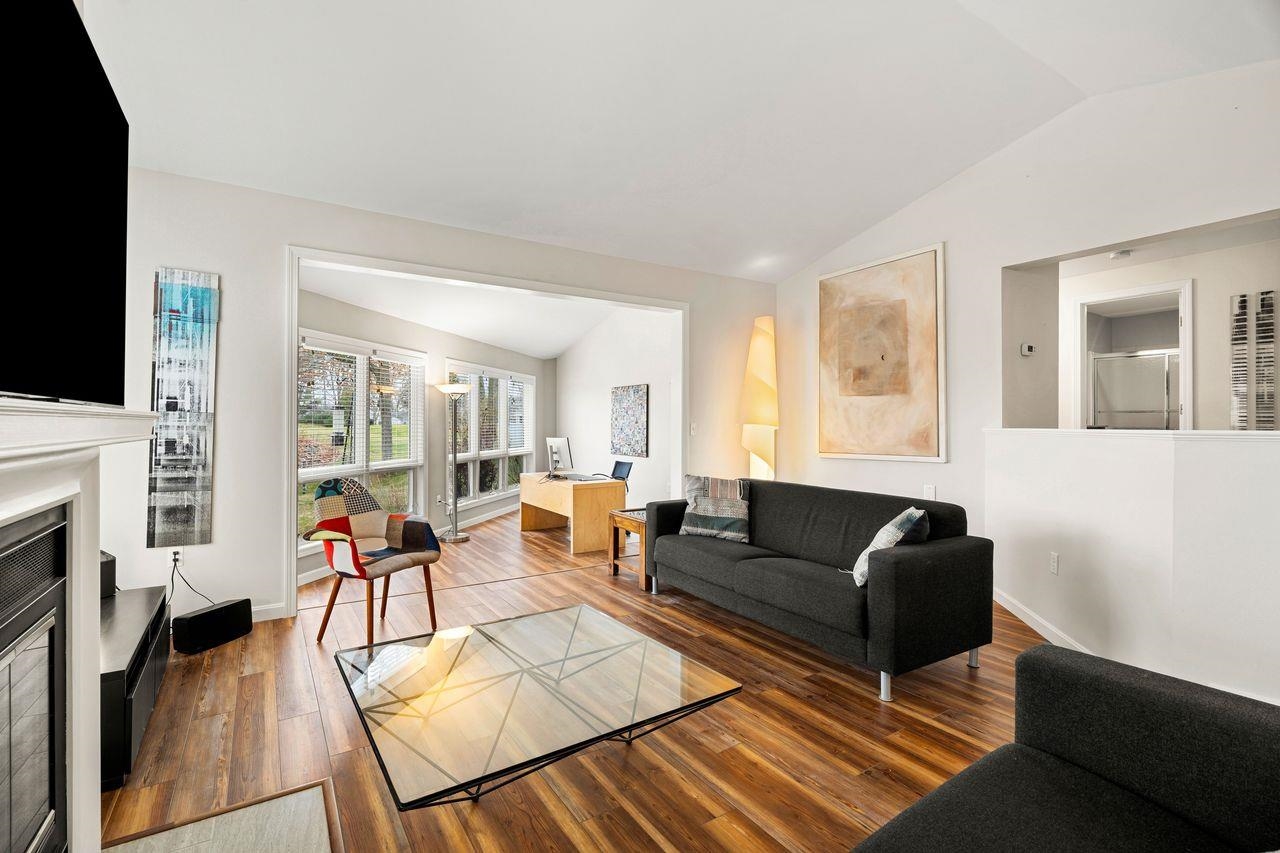 33 Walden Pond Drive Nashua, NH 03064 - Photo 12 of 38