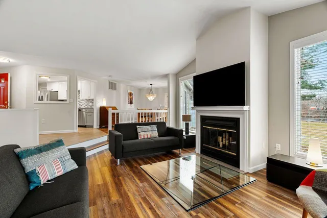 $3,000 | 33 Walden Pond Drive, Nashua, NH 03064