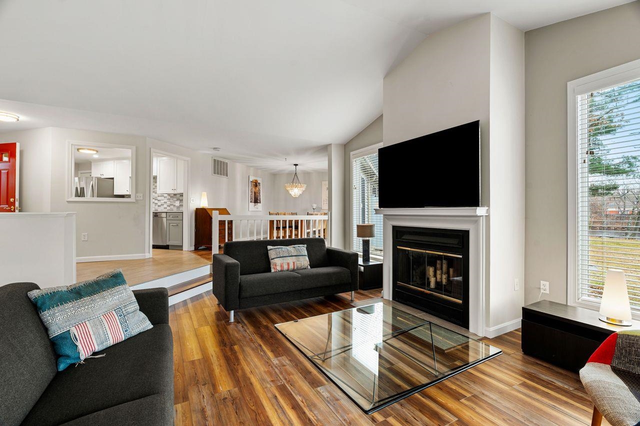 33 Walden Pond Drive Nashua, NH 03064 - Photo 13 of 38