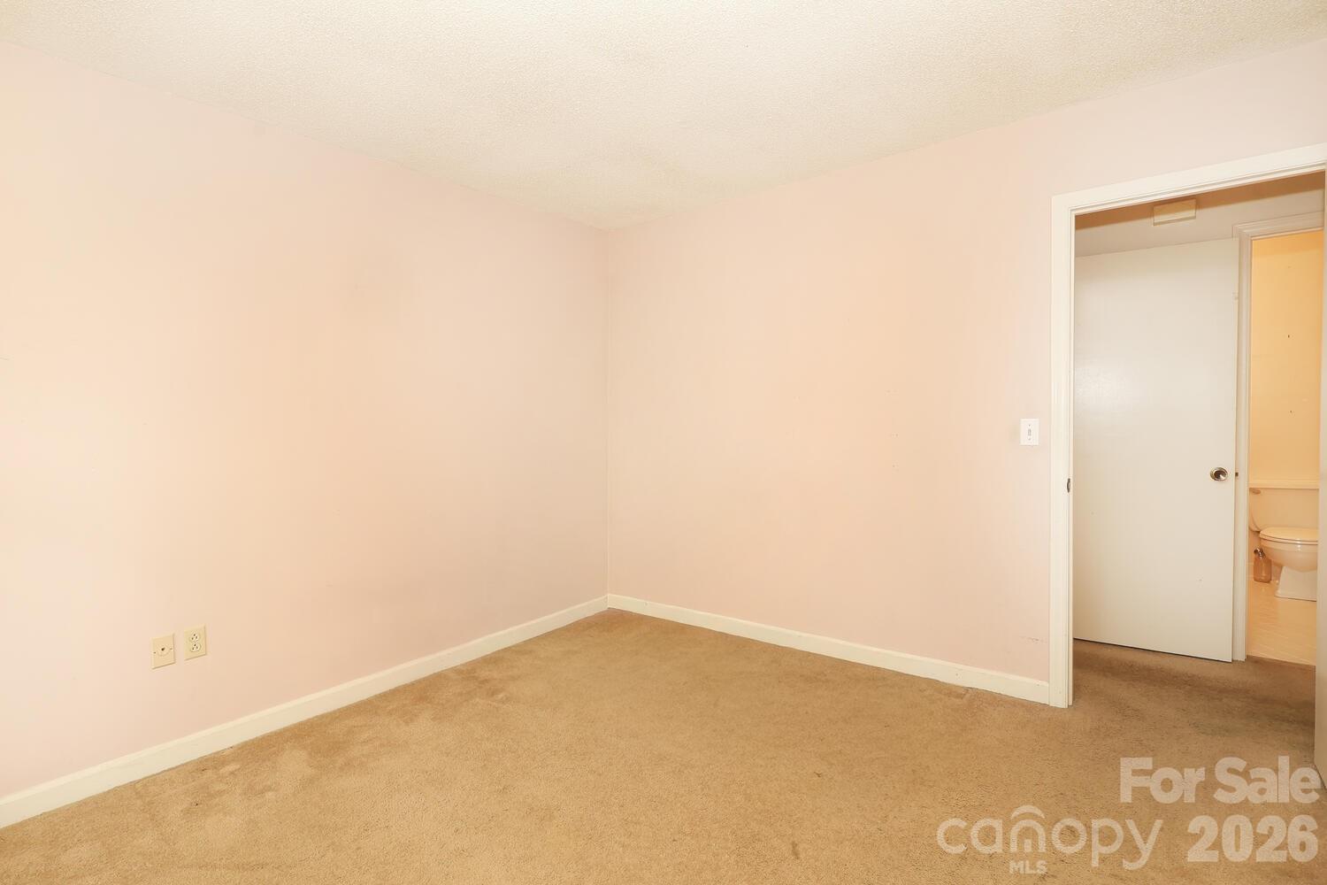 2000 Lawton Bluff Road Charlotte, NC 28226 - Photo 30 of 40 a view of an empty room