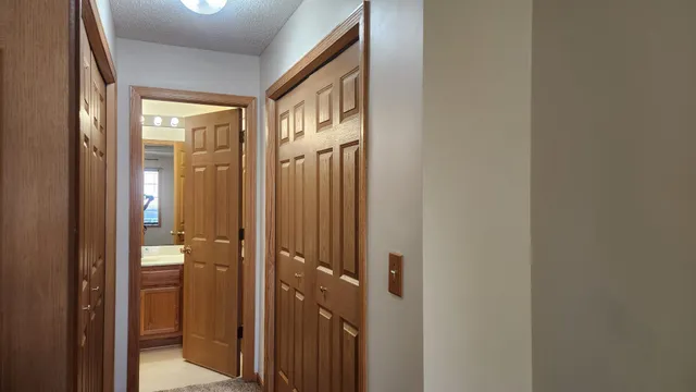 $1,800 | 5187 207th Street North, Forest Lake, MN 55025