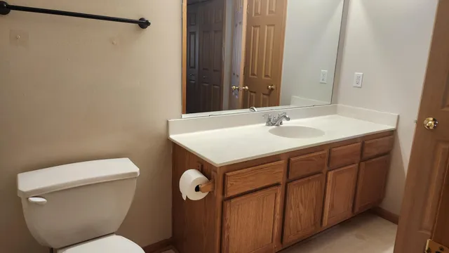 $1,800 | 5187 207th Street North, Forest Lake, MN 55025