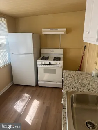 $1,300 | 26 West Union Street, Burlington, NJ 08016