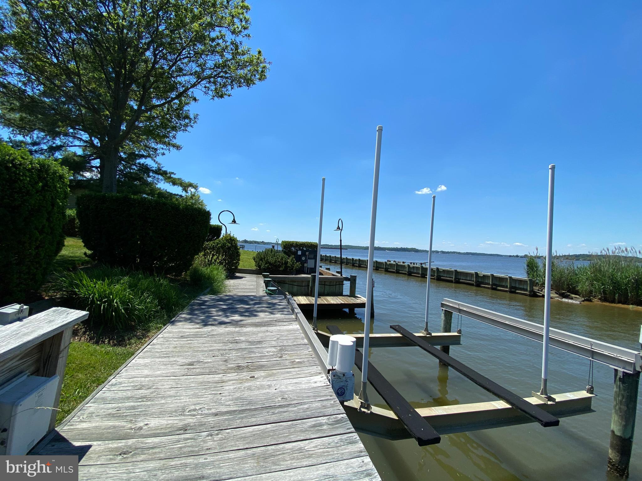 3722 Ramsgate Drive Annapolis, MD 21403 - Photo 7 of 10 PRIVATE DOC WITH 12,500 LB LIFT