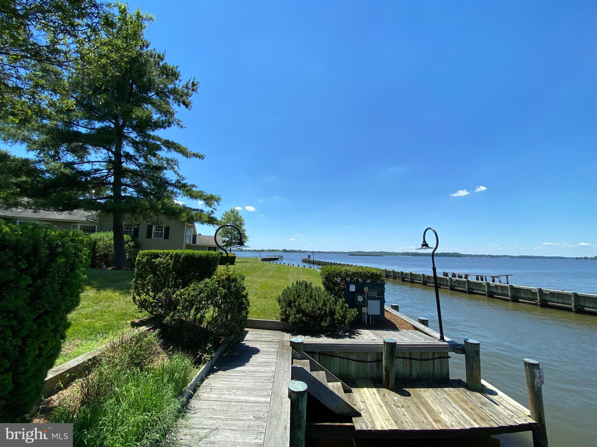 3722 Ramsgate Drive Annapolis, MD 21403 - Photo 8 of 10 BAY ON ONE SIDE PRIVATE HARBOR ON THE OTHER
