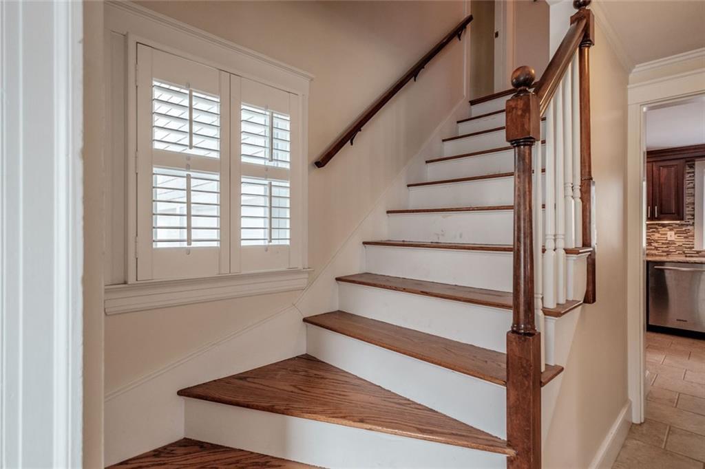 211 Middle Road Falmouth, ME 04105 - Photo 16 of 35 Photo