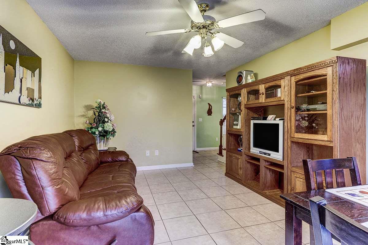 324 Springfield Circle Easley, SC 29642 - Photo 14 of 24 Gallery Image 14