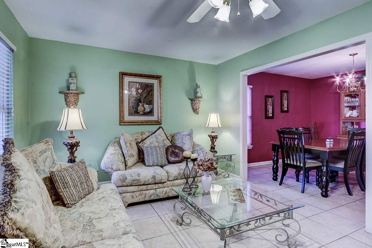 324 Springfield Circle Easley, SC 29642 - Photo 17 of 24 Gallery Image 17