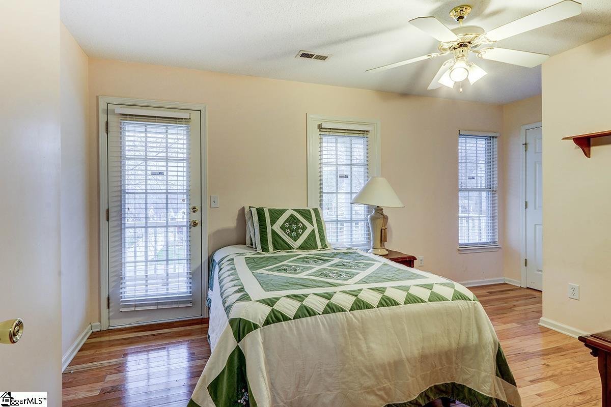 324 Springfield Circle Easley, SC 29642 - Photo 7 of 24 Gallery Image 7
