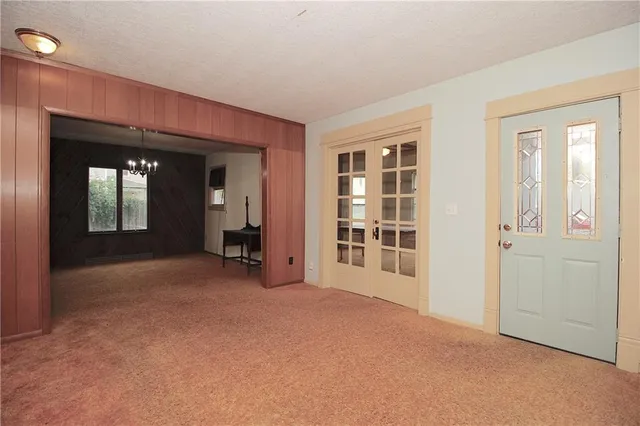 $61,600 | 804 North Washington Avenue, Iola, KS 66749