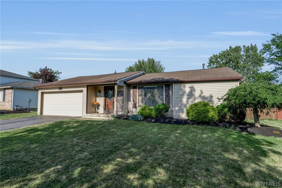 255 Warner Road Lancaster, NY 14086 - Photo 3 of 31