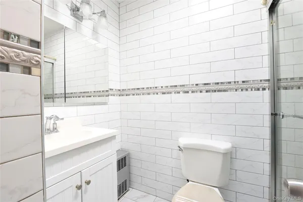 $850,000 | 101-07 Avenue L | Canarsie