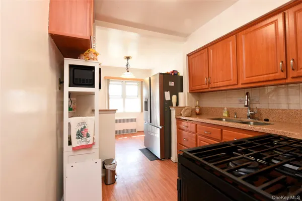 $850,000 | 101-07 Avenue L | Canarsie