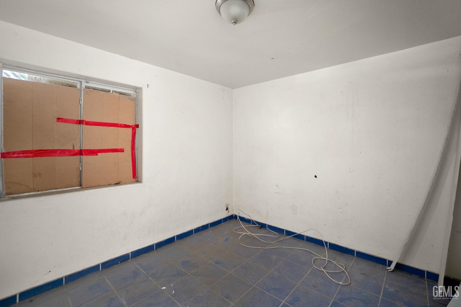Undisclosed Address Bakersfield, CA 93305 - Photo 8 of 10 a view of an empty room