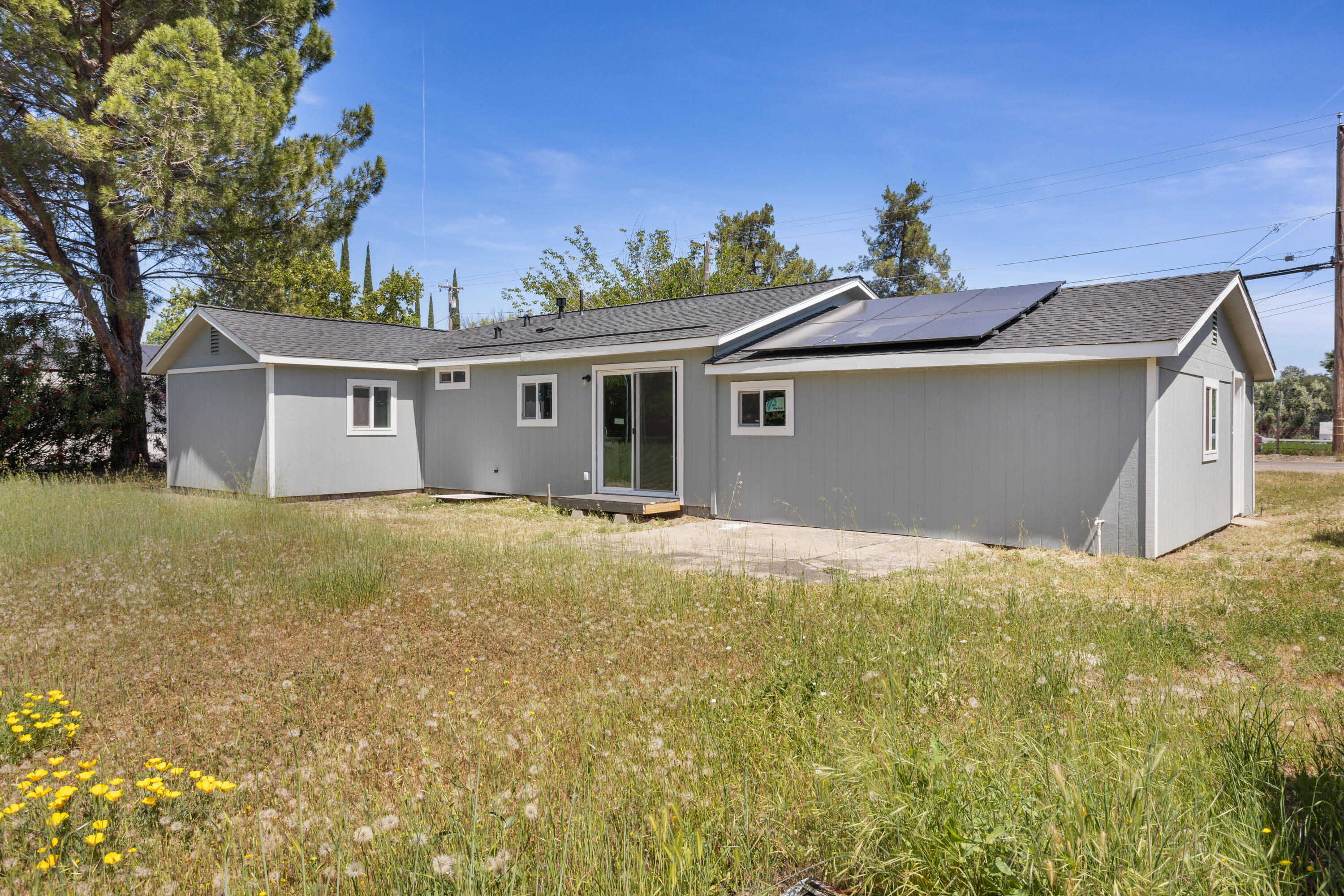 2460 Balls Ferry Road Anderson, CA 96007 - Photo 34 of 37 Exterior06