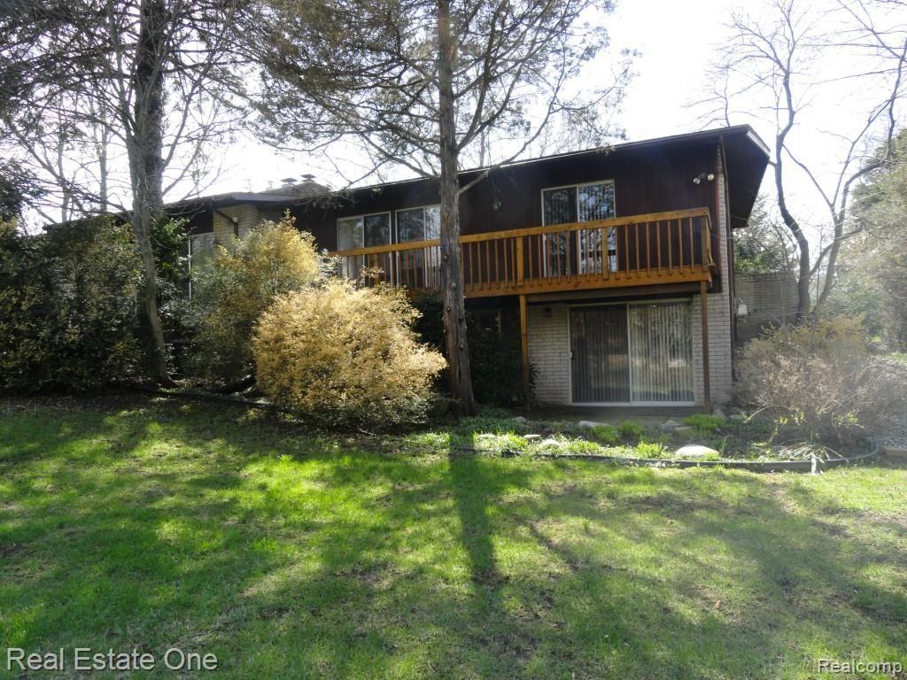 26320 Drake Road Farmington, MI 48331 - Photo 2 of 26 DSC00586.jpg