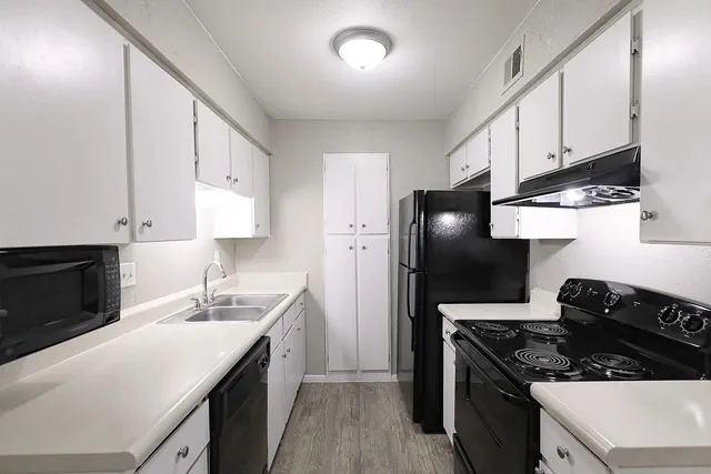 $1,038 | 8100 North Mopac Expressway, Unit 2107, Austin, TX 78759