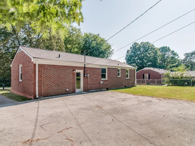 $1,800 | 202 Pleasant Drive, Columbia, TN 38401