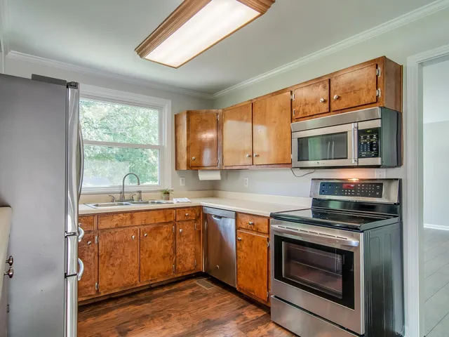 $1,800 | 202 Pleasant Drive, Columbia, TN 38401