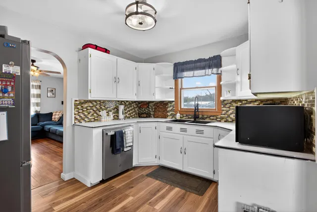 $175,000 | 424 Peacock Walk, Jackson, MI 49202