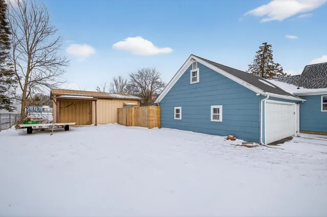 $175,000 | 424 Peacock Walk, Jackson, MI 49202