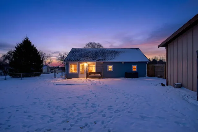 $175,000 | 424 Peacock Walk, Jackson, MI 49202