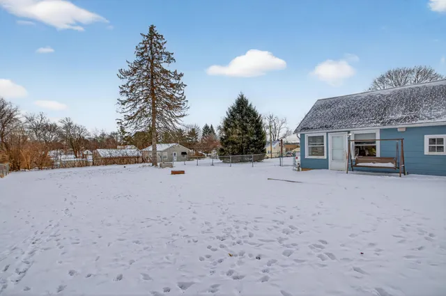 $175,000 | 424 Peacock Walk, Jackson, MI 49202