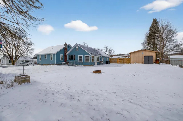 $175,000 | 424 Peacock Walk, Jackson, MI 49202