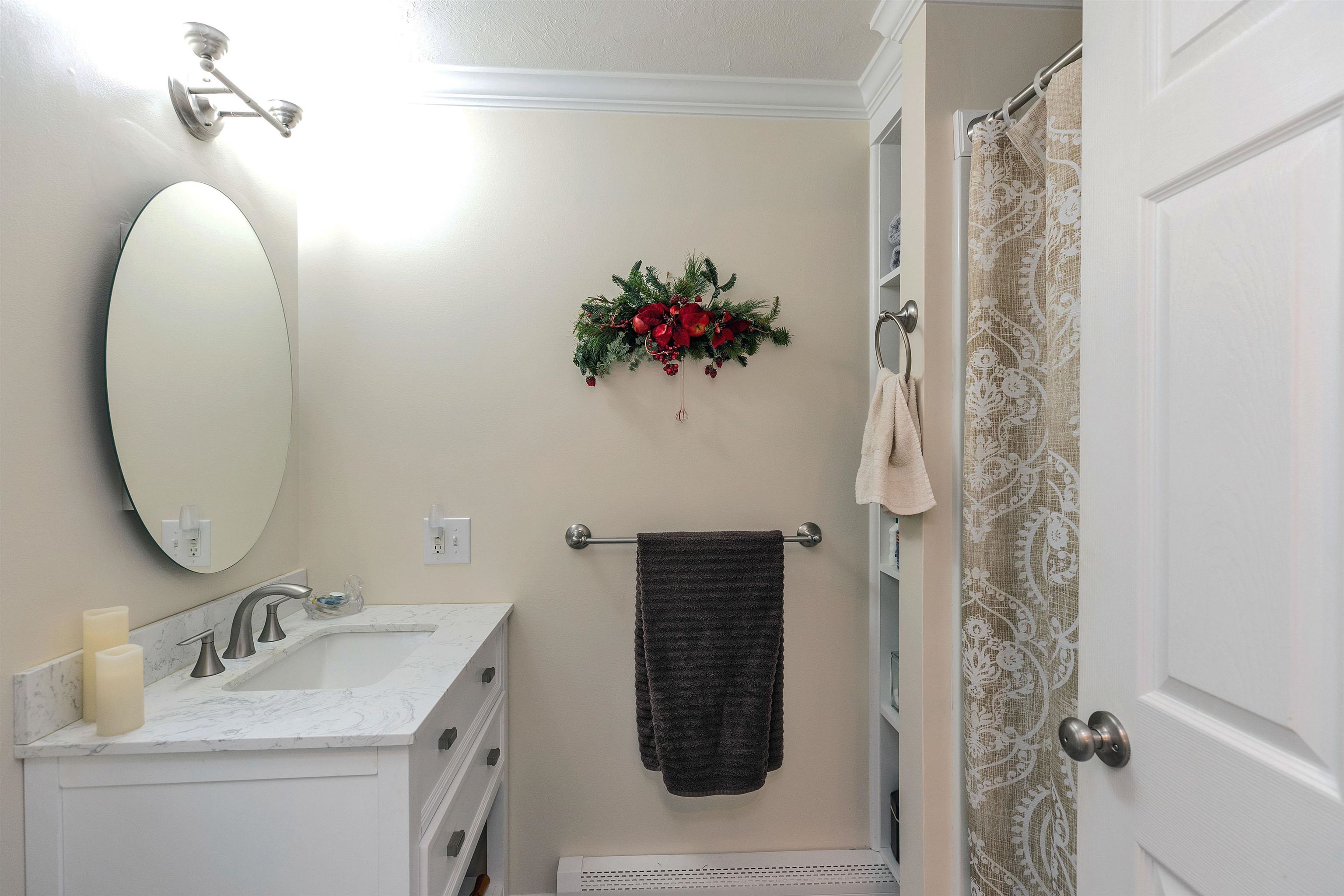 62 Collins Landing Road, Unit 49 Weare, NH 03281 - Photo 10 of 59 Gallery Image 10