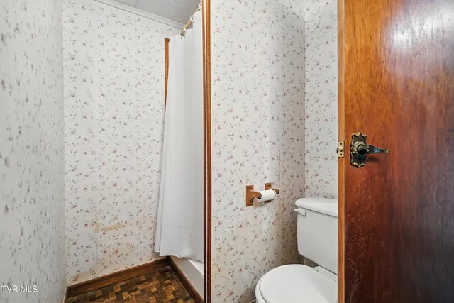 $130,000 | 1050 Spruce Avenue Northwest, Norton, VA 24273