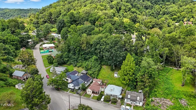 $130,000 | 1050 Spruce Avenue Northwest, Norton, VA 24273