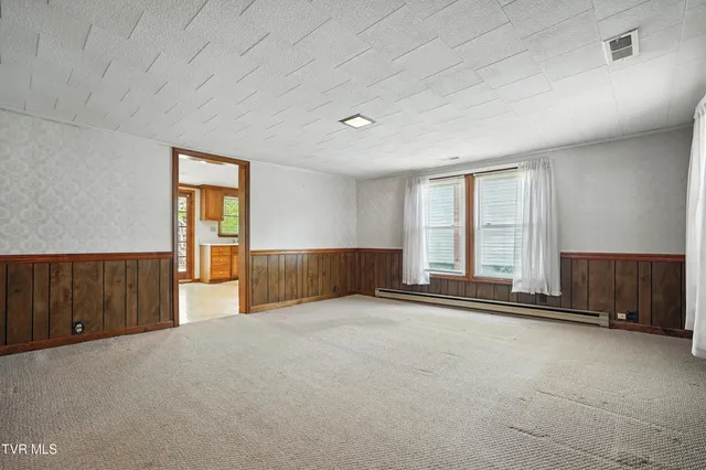 $130,000 | 1050 Spruce Avenue Northwest, Norton, VA 24273