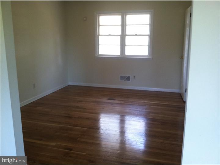 501 Boxwood Road Wilmington, DE 19804 - Photo 3 of 12 Gallery Image 3