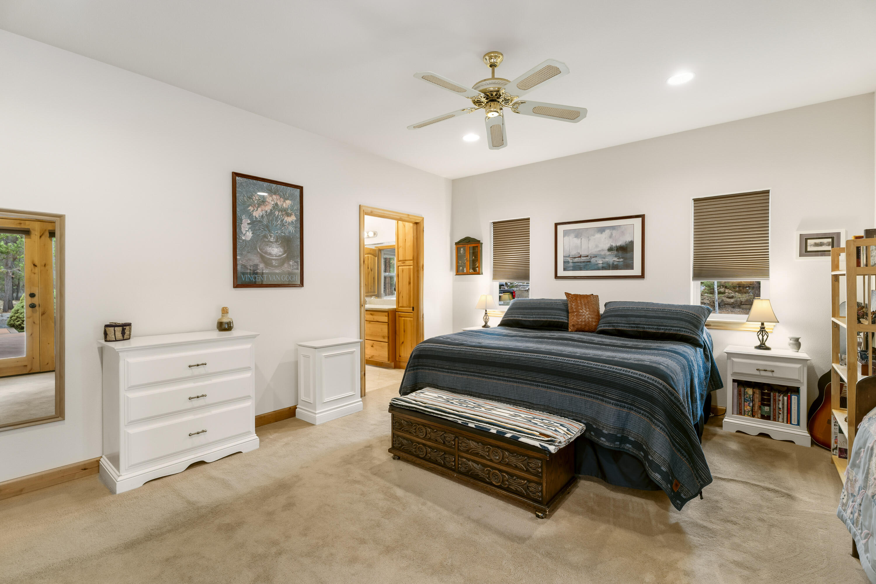 54456 Huntington Road Bend, OR 97707 - Photo 17 of 43 Gallery Image 17