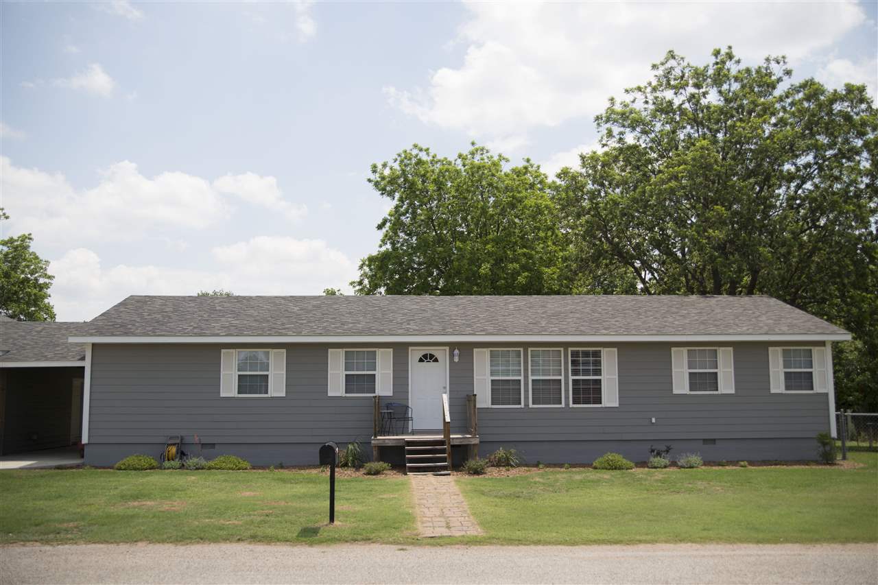 908 North 12th Street Perry, OK 73077 - Photo 2 of 32 Gallery Image 2