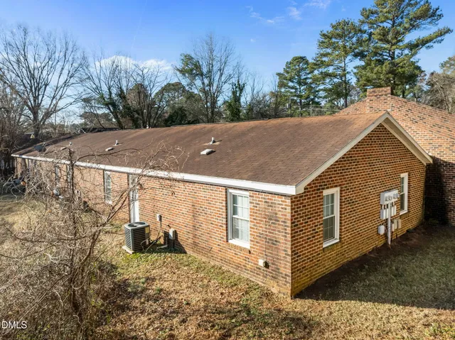 $1,200,000 | 2821 Club Plaza Road, Raleigh, NC 27603