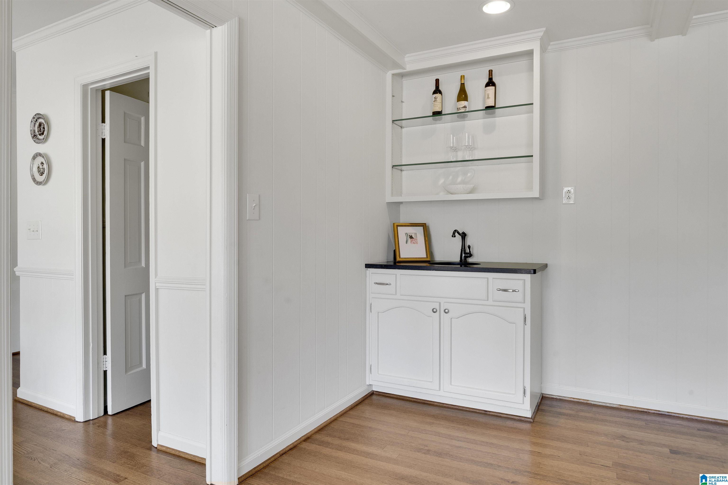 3709 Rockhill Road Birmingham, AL 35223 - Photo 16 of 52 Gallery Image 16