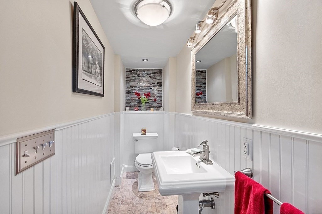 78 Kilbourn Road Lancaster, MA 01523 - Photo 26 of 42