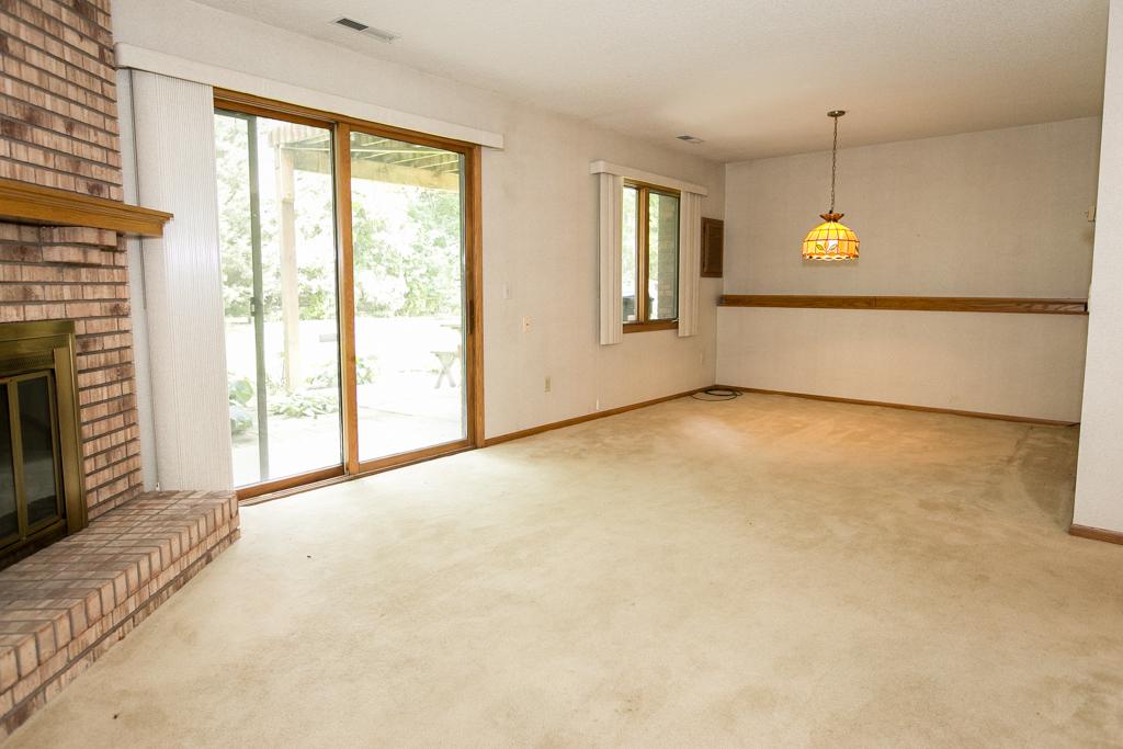 2414 County Rd D West Roseville, MN 55113 - Photo 22 of 24