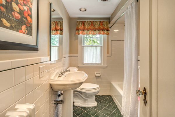 6 Felicia Road Stoneham, MA 02180 - Photo 20 of 30 Gallery Image 20