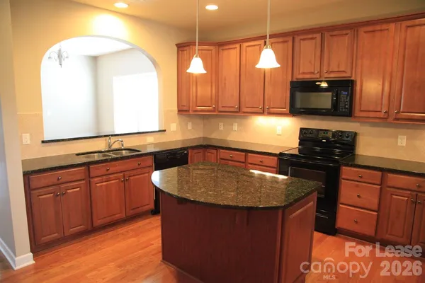 $2,850 | 3229 Bridgewick Road, Waxhaw, NC 28173