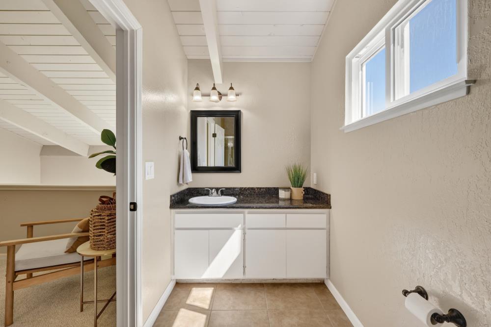 5980 French Creek Road Shingle Springs, CA 95682 - Photo 49 of 67 Jr. suite full bathroom