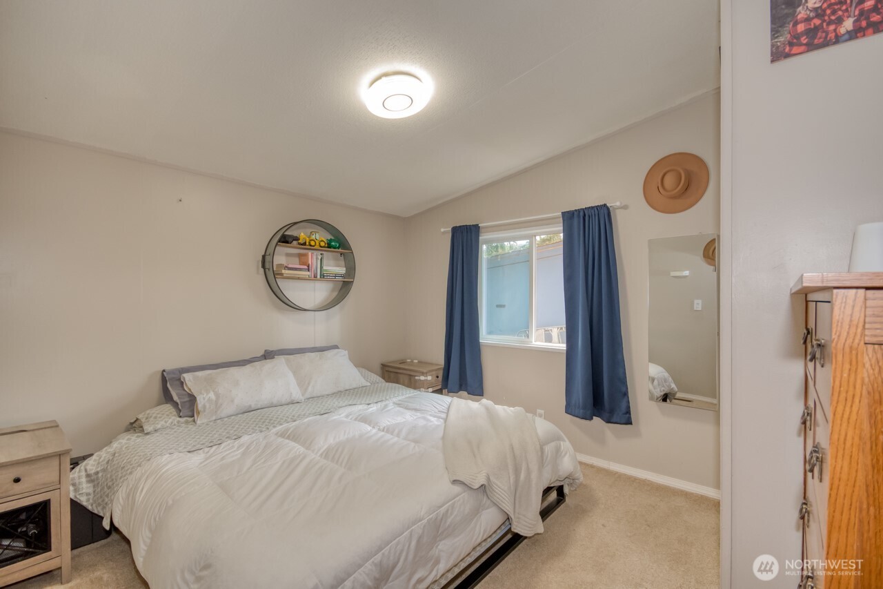 241 Avellana Road, Unit 2 Sequim, WA 98382 - Photo 14 of 24 Gallery Image 14