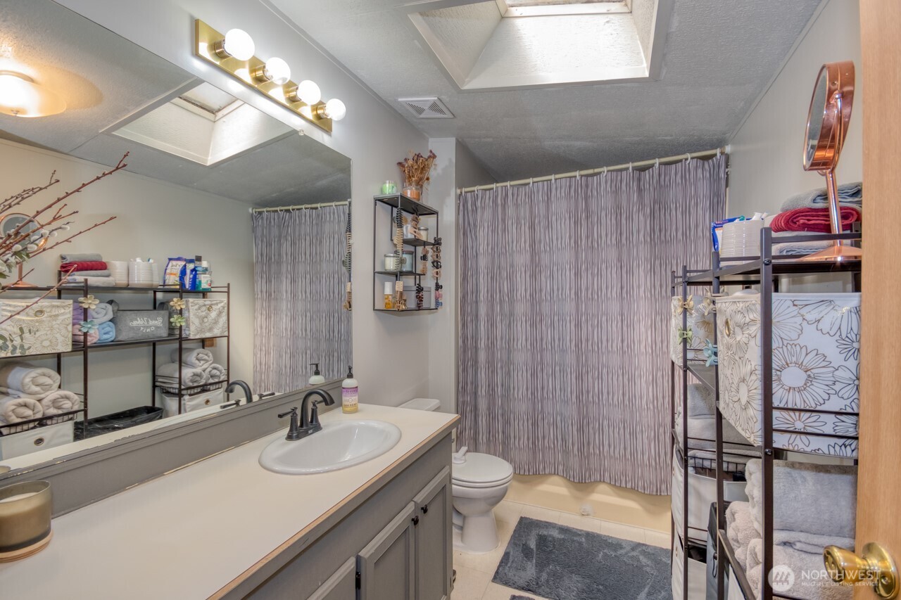 241 Avellana Road, Unit 2 Sequim, WA 98382 - Photo 10 of 24 Gallery Image 10