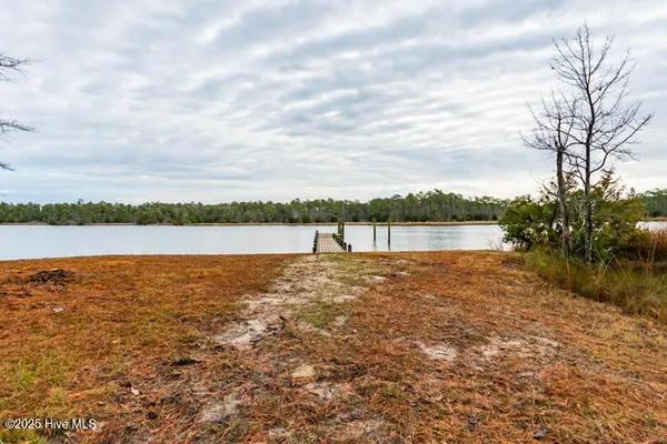 $365,000 | 202 Mills Road, Oriental, NC 28571