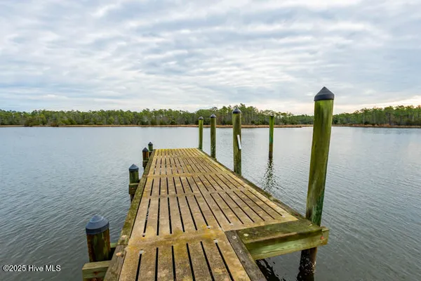 $365,000 | 202 Mills Road, Oriental, NC 28571