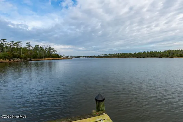 $365,000 | 202 Mills Road, Oriental, NC 28571