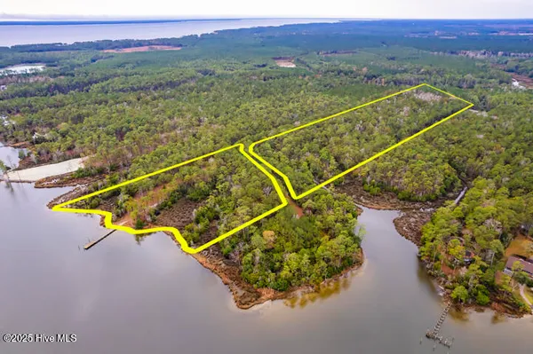 $365,000 | 202 Mills Road, Oriental, NC 28571